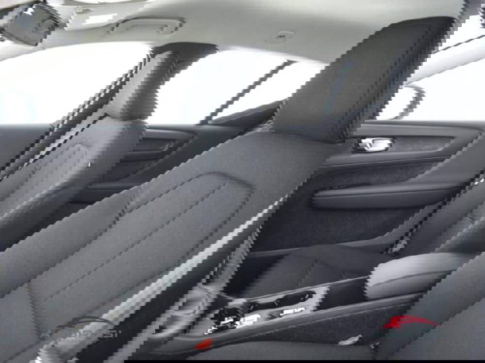 Volvo XC40 nuova a Perugia (9)
