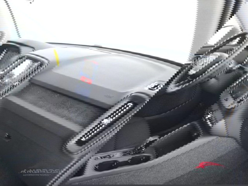 Volvo XC40 nuova a Perugia (12)