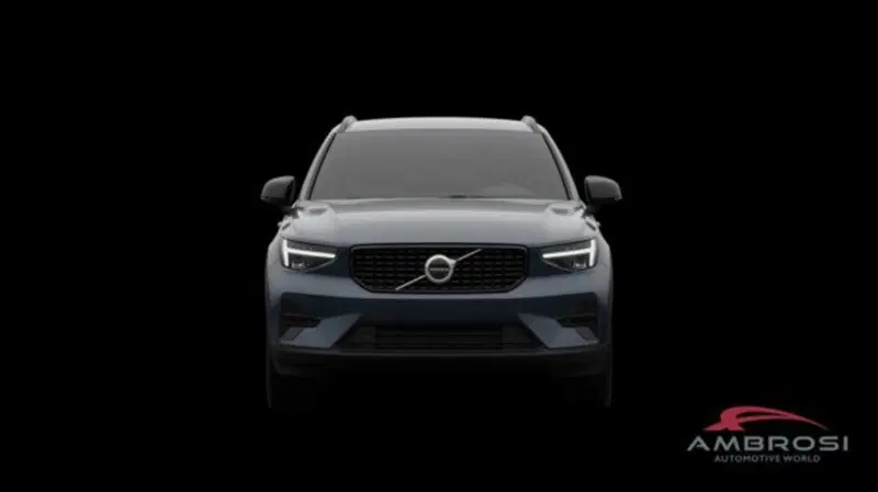 Volvo XC40 nuova a Perugia (7)
