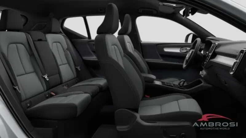 Volvo XC40 nuova a Perugia (10)
