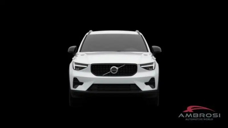 Volvo XC40 nuova a Perugia (5)