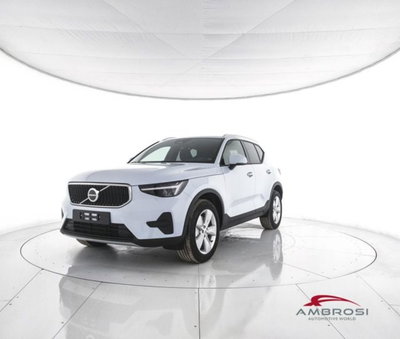 Volvo XC40 B3 automatico Core nuova a Corciano