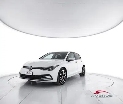 Volkswagen Golf 1.0 TSI EVO Life del 2021 usata a Corciano