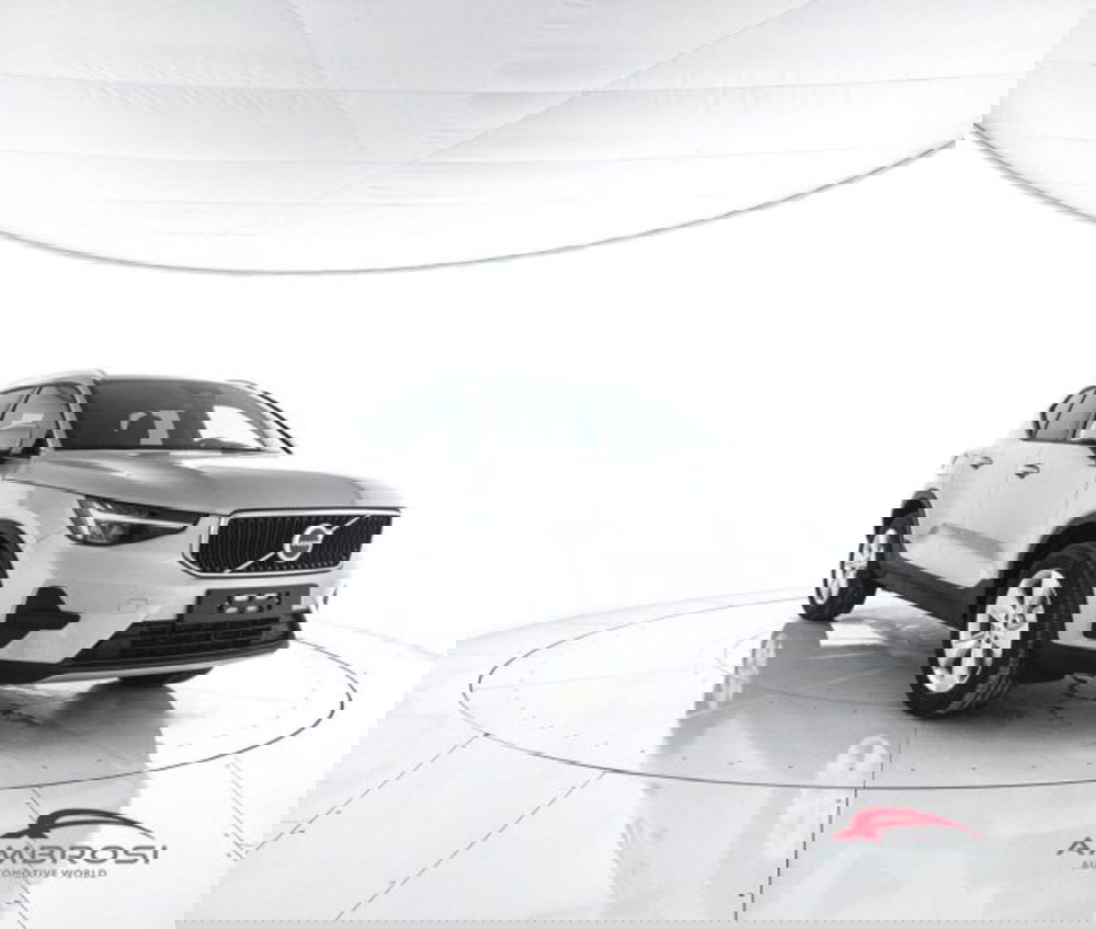 Volvo XC40 nuova a Perugia (2)