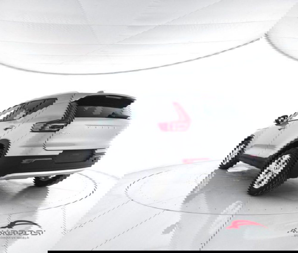 Volvo XC40 nuova a Perugia (4)