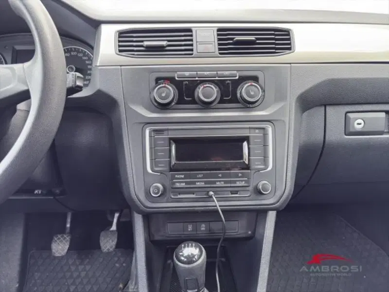 Volkswagen Caddy usata a Perugia (15)