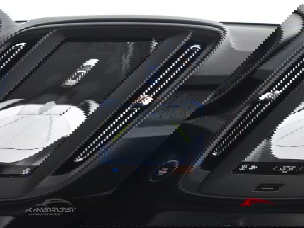 Volvo XC40 nuova a Perugia (14)