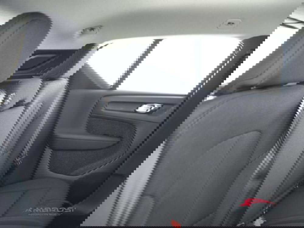 Volvo XC40 nuova a Perugia (11)