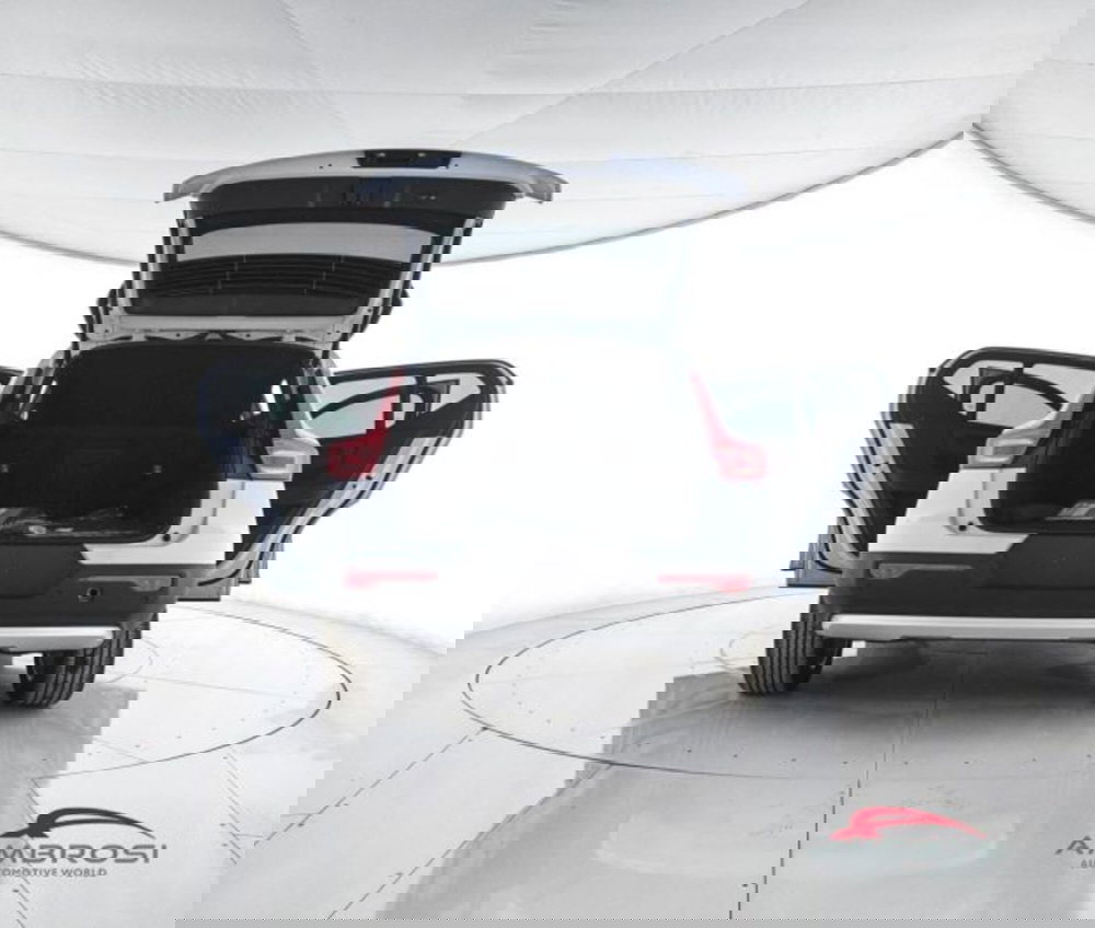 Volvo XC40 nuova a Perugia (7)