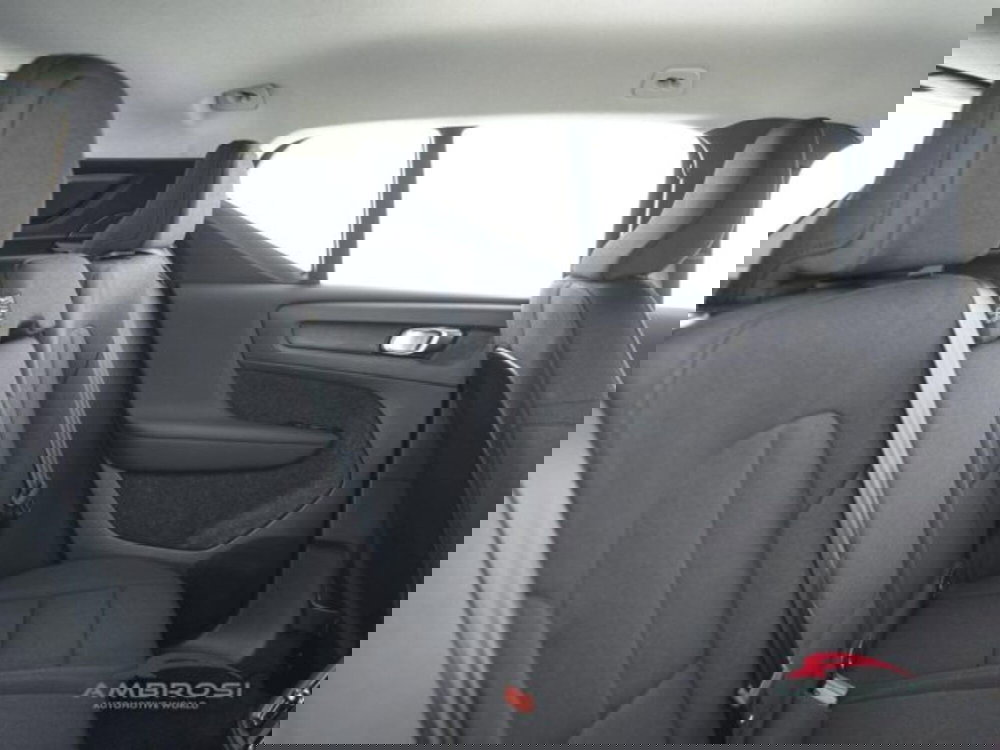 Volvo XC40 nuova a Perugia (11)