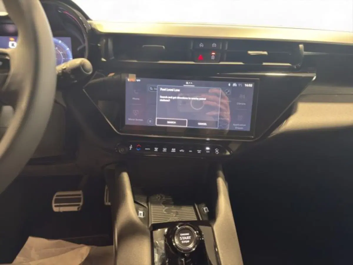 Alfa Romeo Junior nuova a Perugia (14)