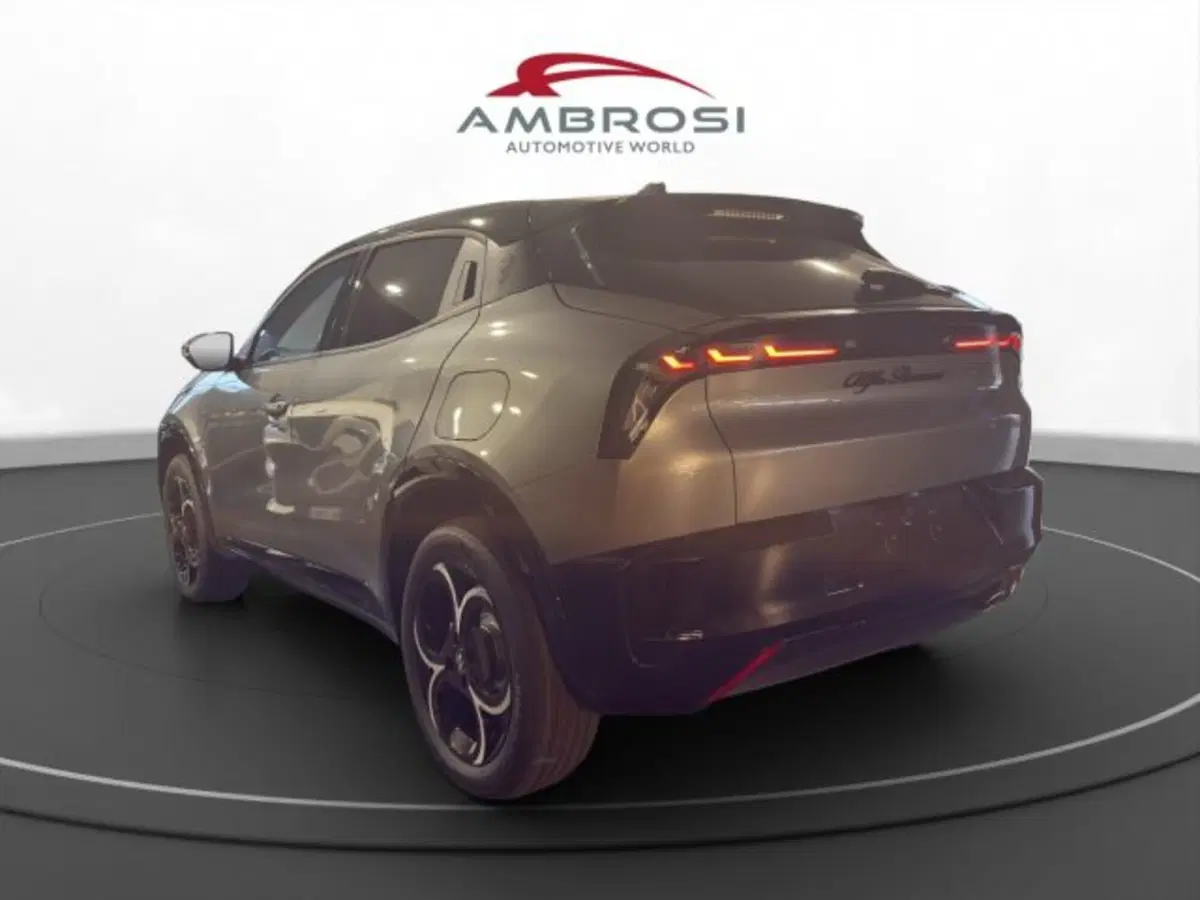 Alfa Romeo Junior nuova a Perugia (4)