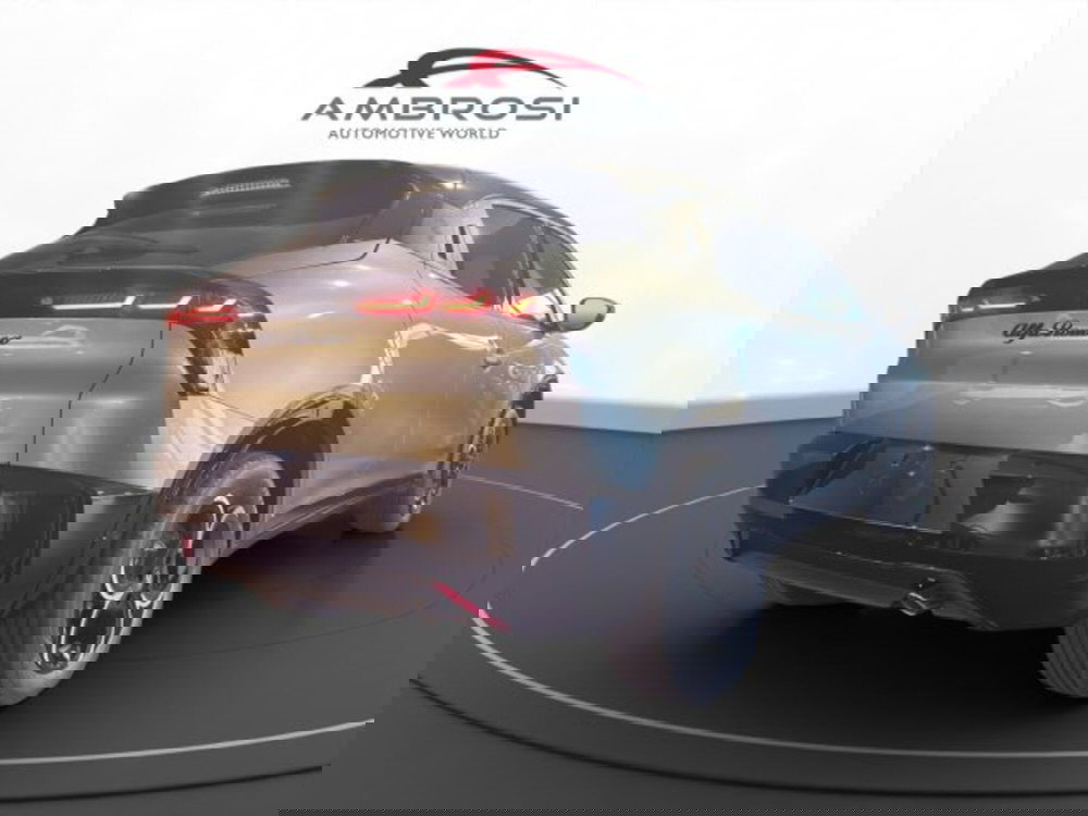 Alfa Romeo Junior nuova a Perugia (6)