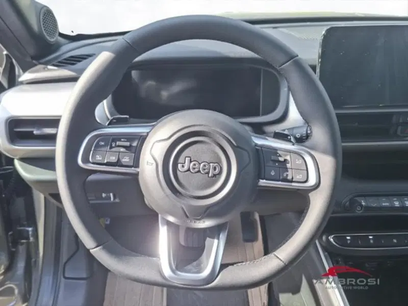 Jeep Avenger nuova a Perugia (14)