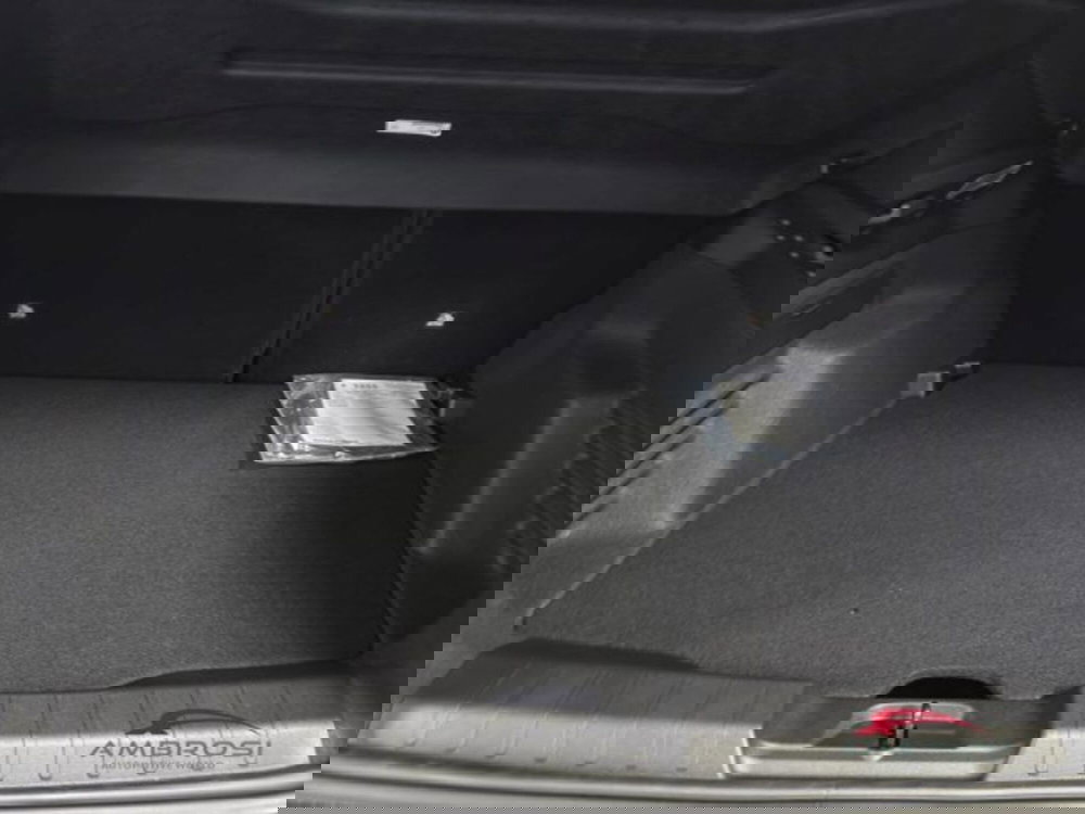 Jeep Avenger nuova a Perugia (9)