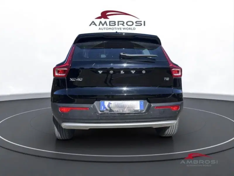 Volvo XC40 usata a Perugia (8)