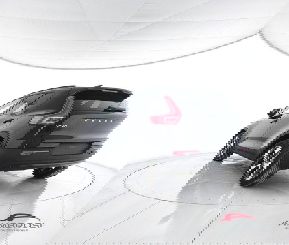 Volvo XC40 nuova a Perugia (4)