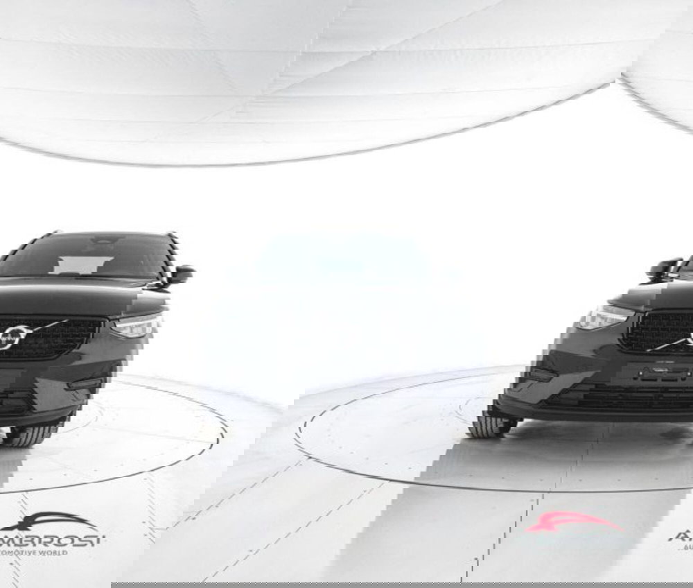 Volvo XC40 nuova a Perugia (5)