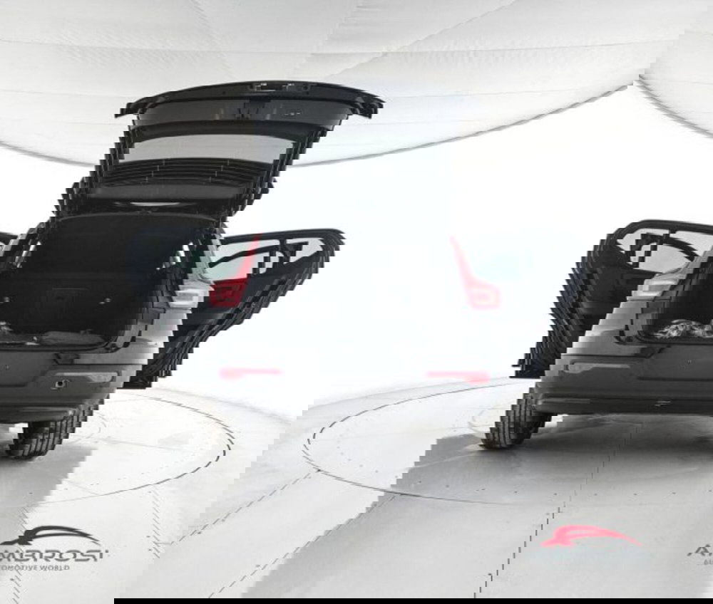 Volvo XC40 nuova a Perugia (7)