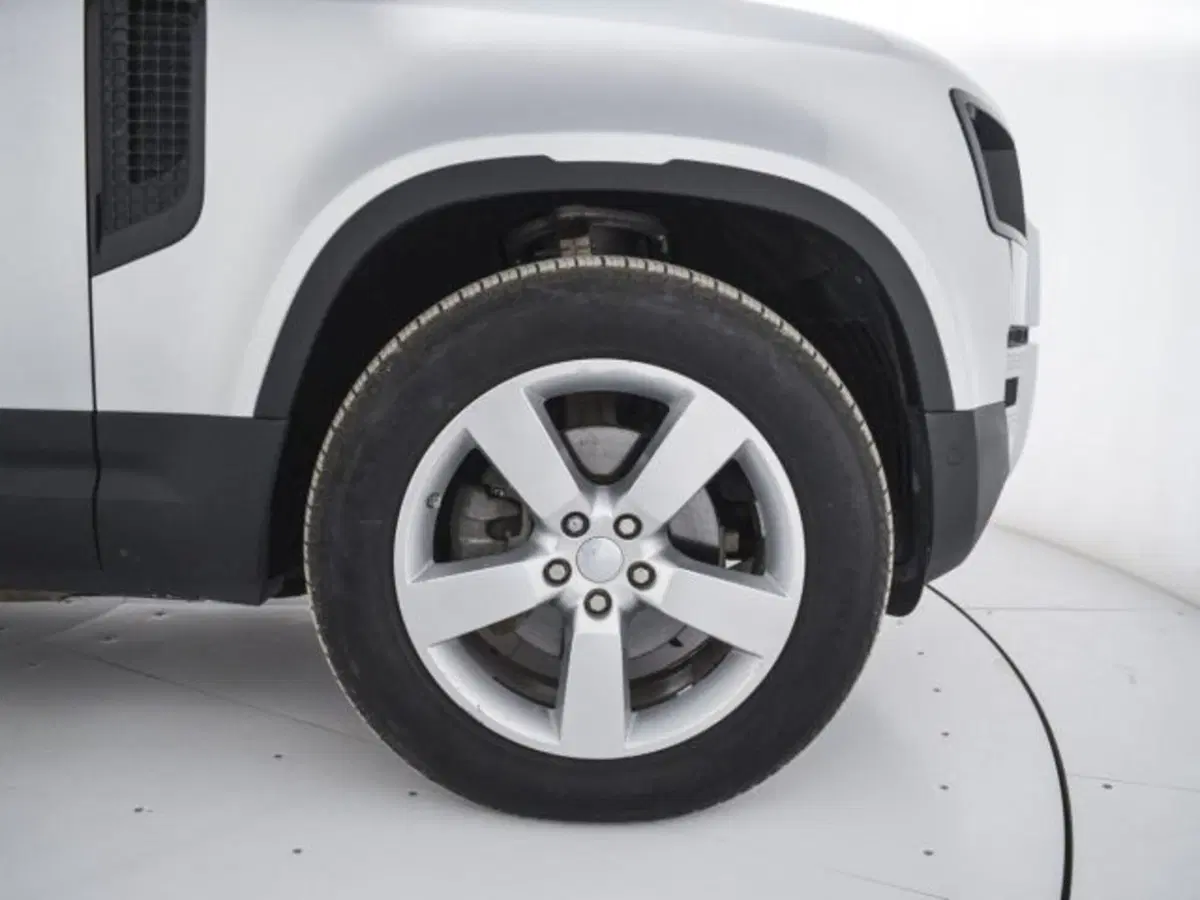 Land Rover Defender usata a Perugia (9)