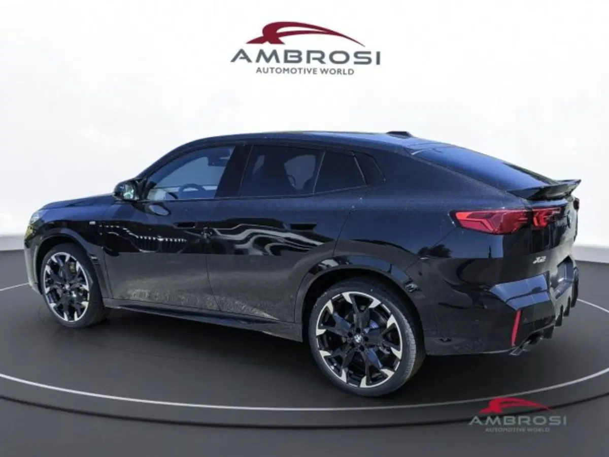 BMW X2 nuova a Perugia (4)