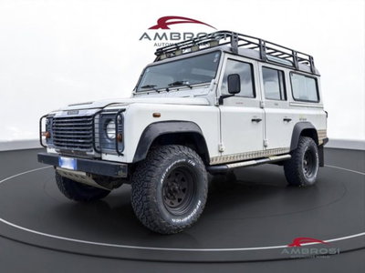 Land Rover Defender 110 2.5 Td5 cat Station Wagon SE del 2006 usata a Corciano