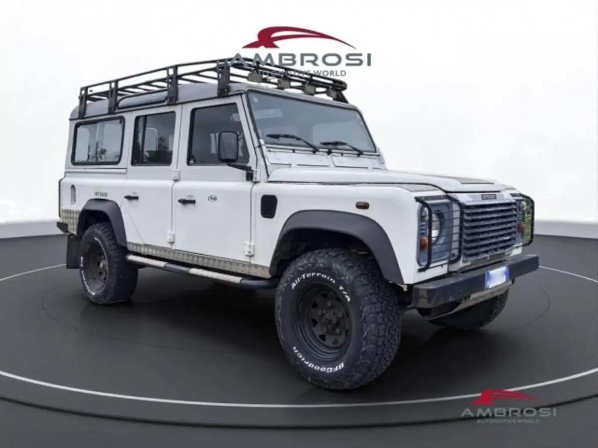 Land Rover Defender usata a Perugia (2)