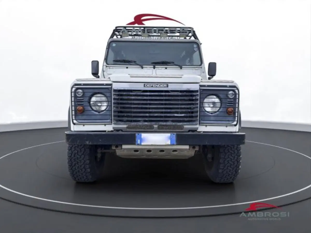 Land Rover Defender usata a Perugia (7)