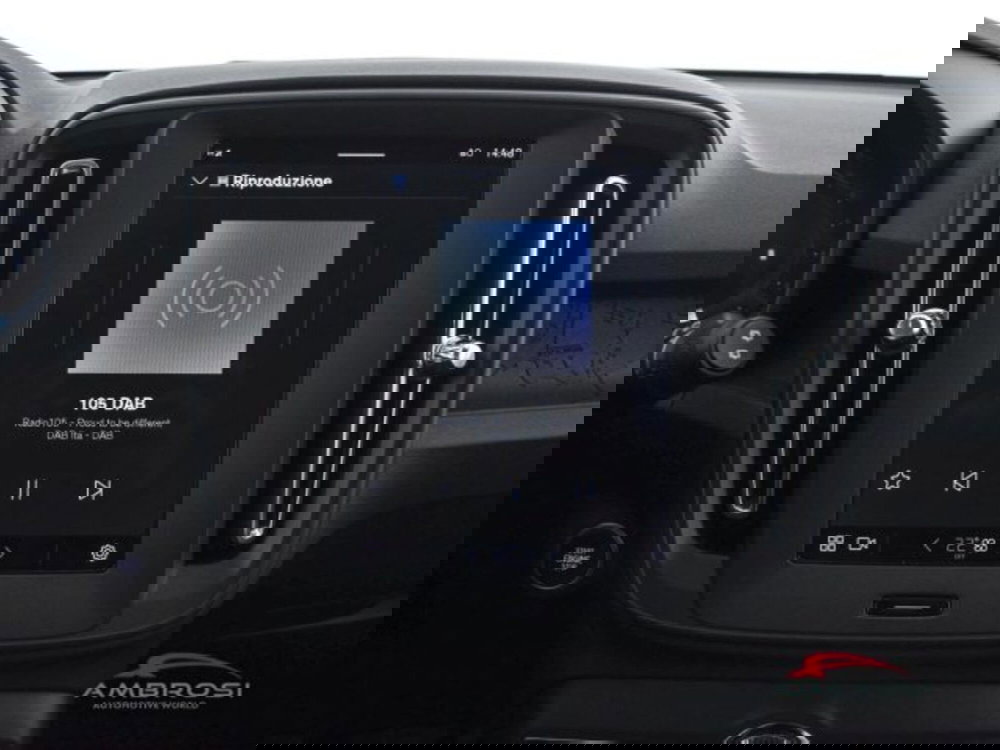 Volvo XC40 nuova a Perugia (13)