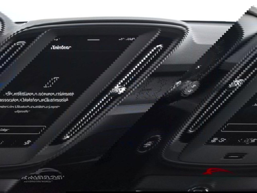 Volvo XC40 nuova a Perugia (15)