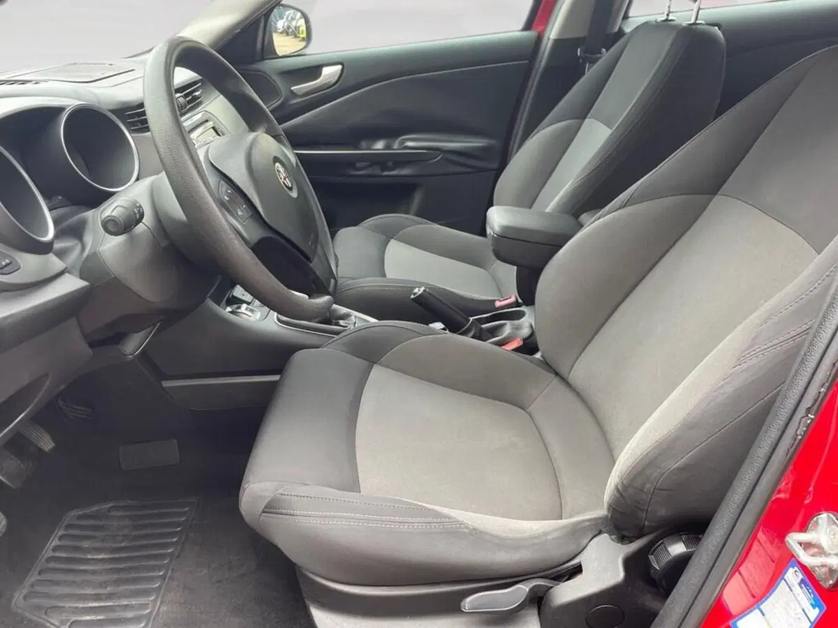 Alfa Romeo Giulietta usata a Torino (6)