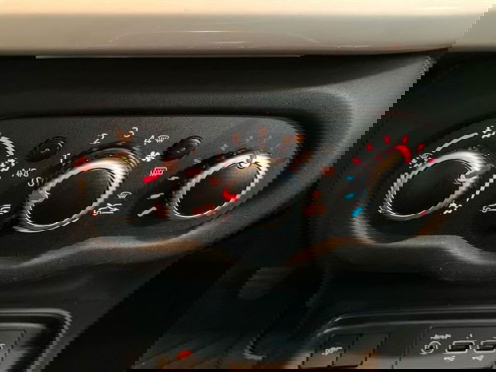 Renault Twingo usata a Como (16)