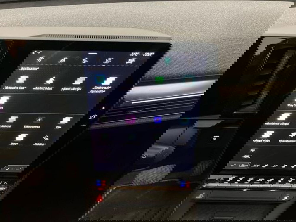 Renault Megane E-Tech Electric usata a Como (13)