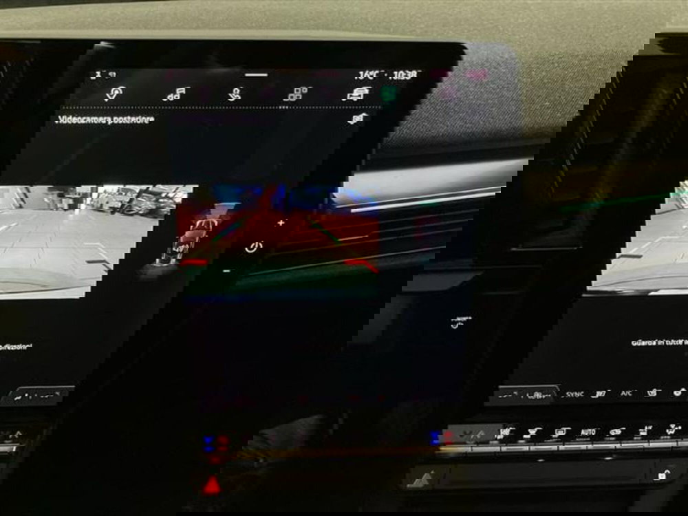 Renault Megane E-Tech Electric usata a Como (14)