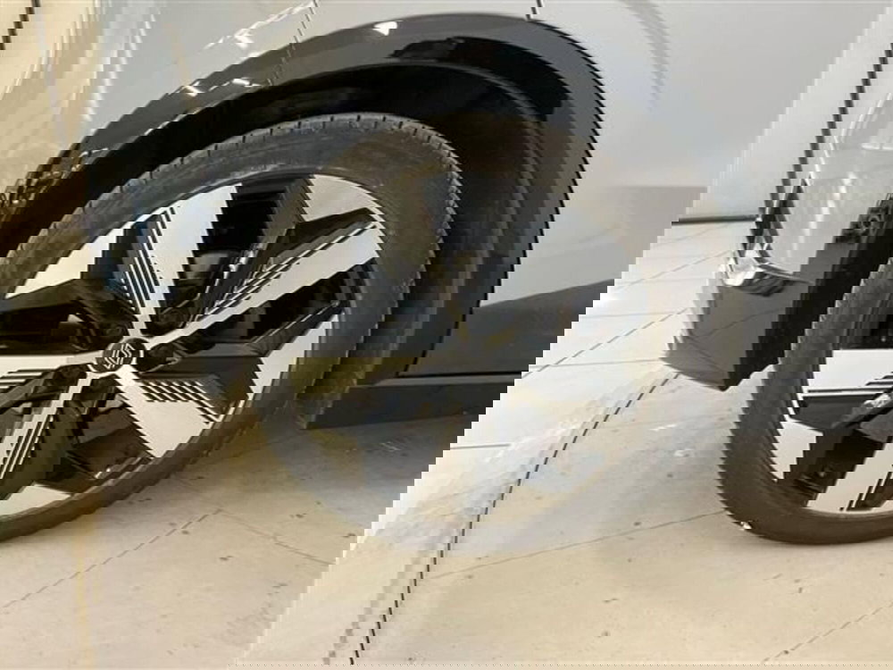 Renault Megane E-Tech Electric usata a Como (8)