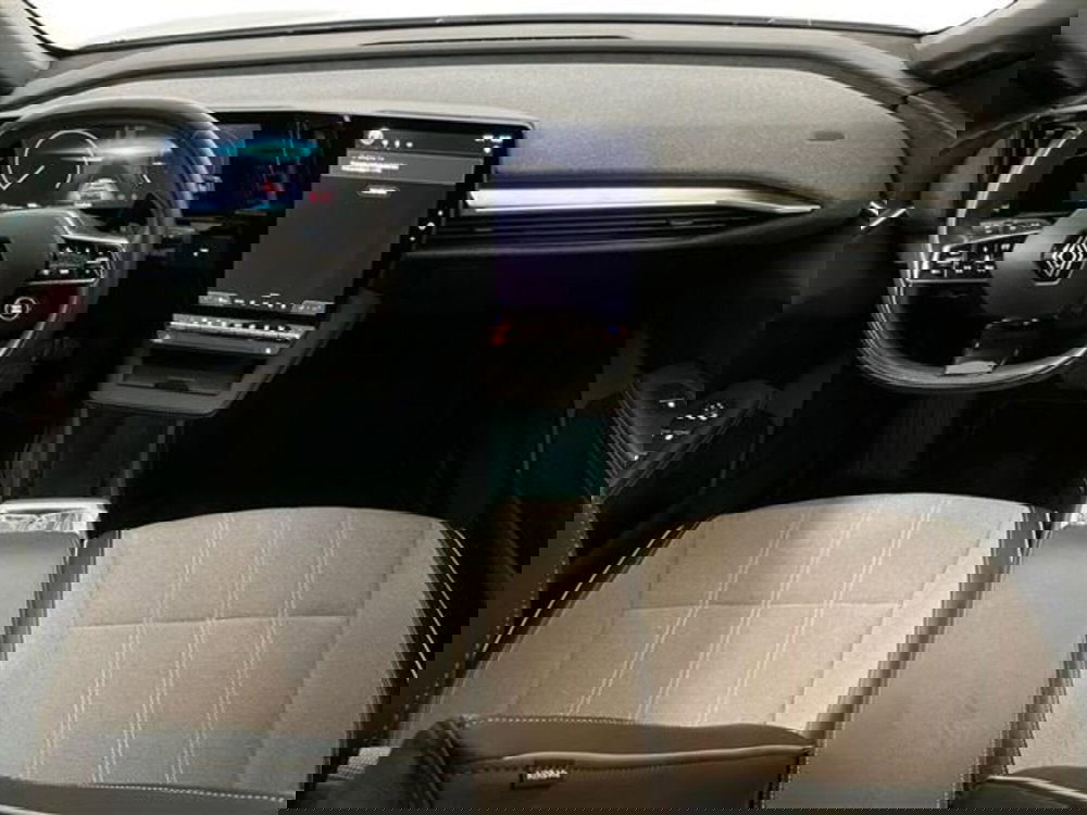 Renault Megane E-Tech Electric usata a Como (9)