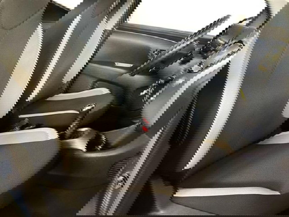 Toyota Aygo usata a Como (9)