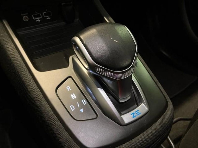 Renault Zoe usata a Como (13)