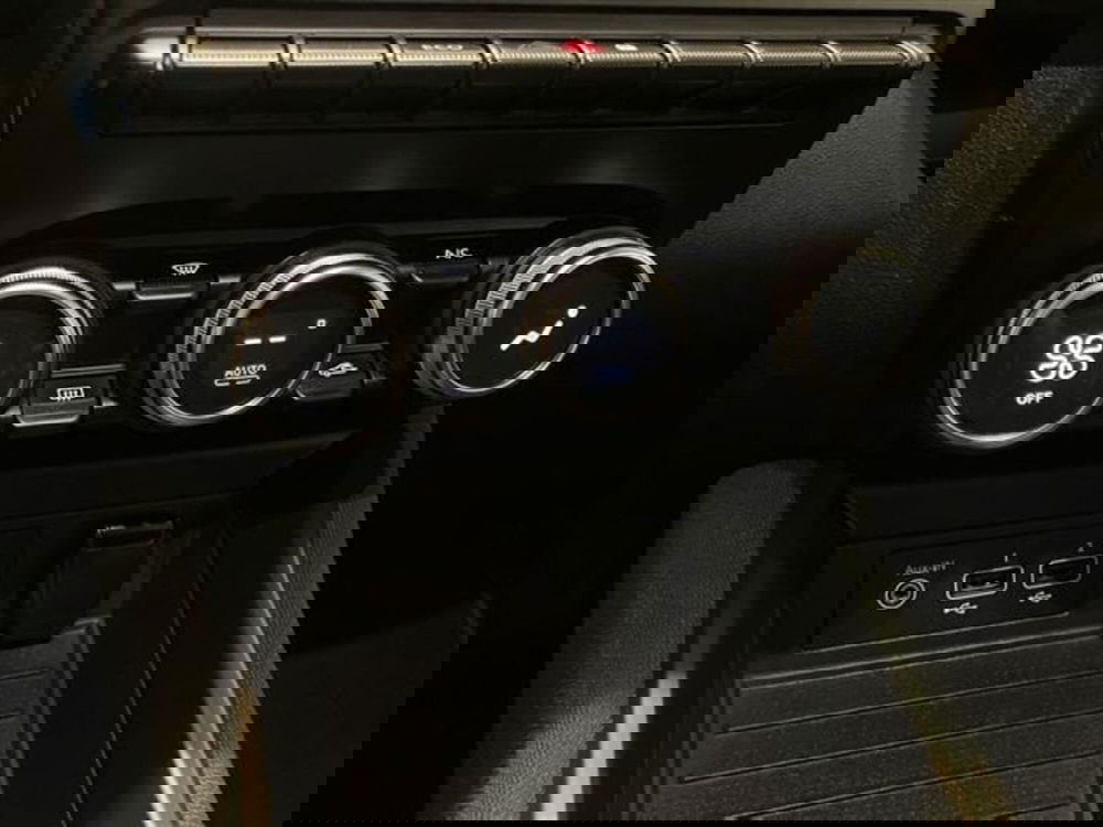 Renault Zoe usata a Como (19)