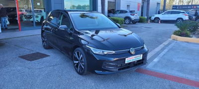 Volkswagen Golf 1.5 tsi ehybrid Edition 204cv dsg del 2025 usata a Monte di Procida