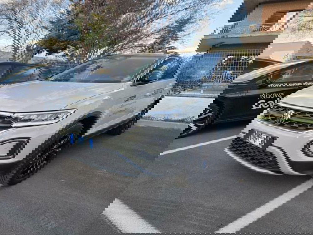 Volkswagen T-Roc nuova a Napoli