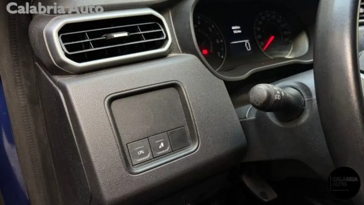 Dacia Duster usata a Reggio Calabria (16)