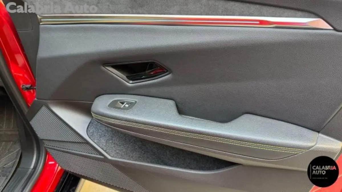 Renault Megane E-Tech Electric usata a Reggio Calabria (20)