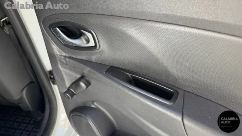 Renault Clio usata a Reggio Calabria (18)
