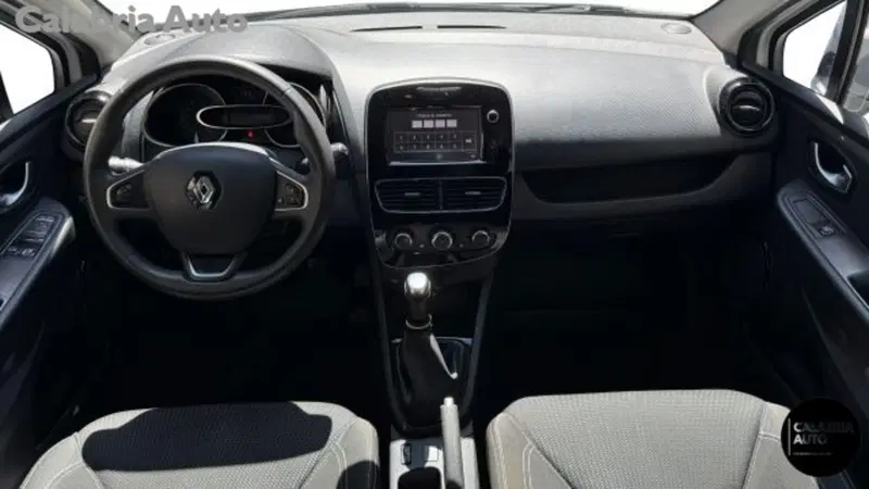 Renault Clio usata a Reggio Calabria (8)