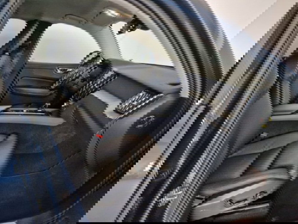 Volvo XC60 usata a Modena (4)