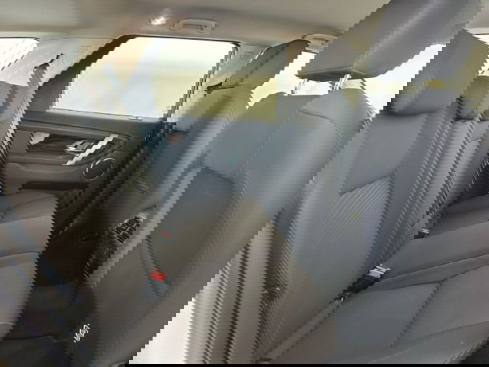 Land Rover Discovery Sport usata a Modena (5)