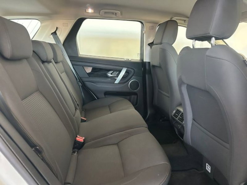 Land Rover Discovery Sport usata a Modena (5)