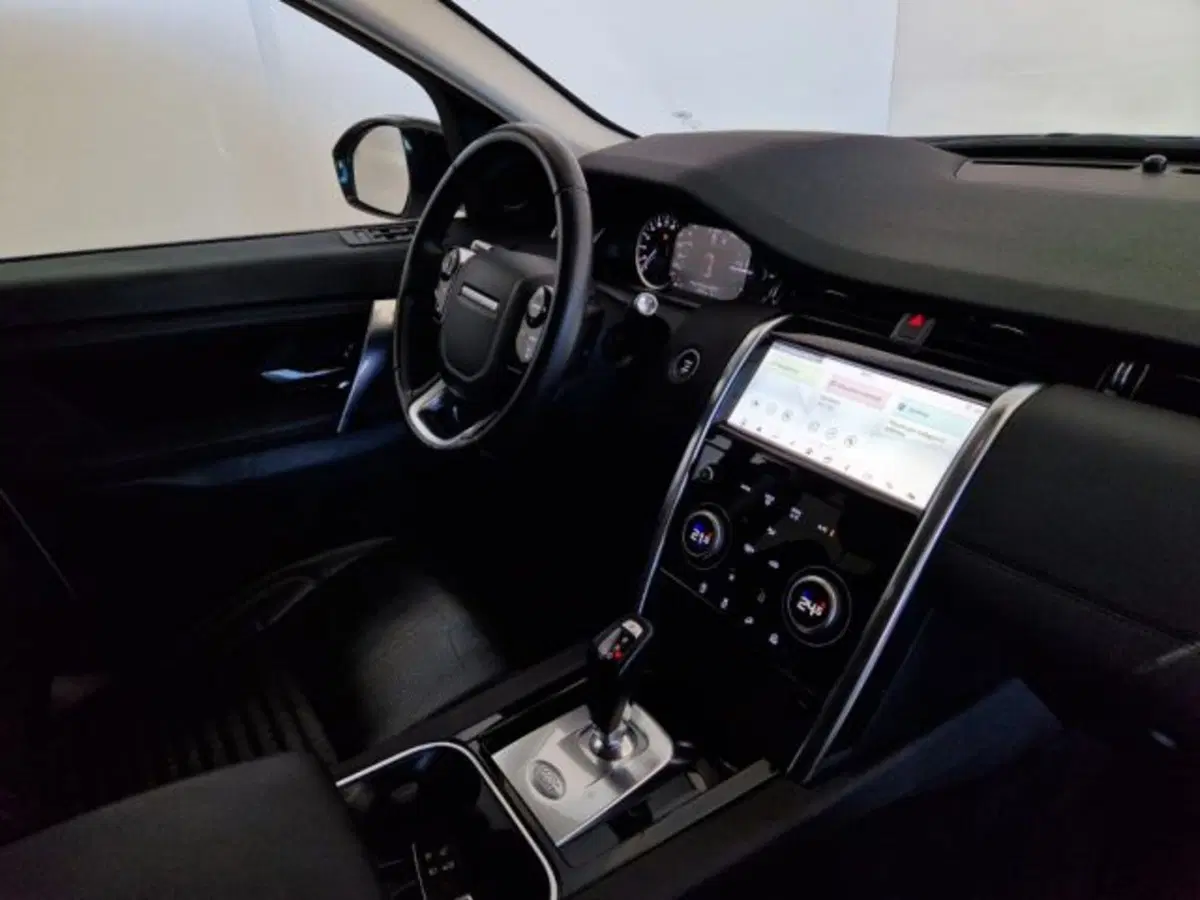 Land Rover Discovery Sport usata a Modena (10)
