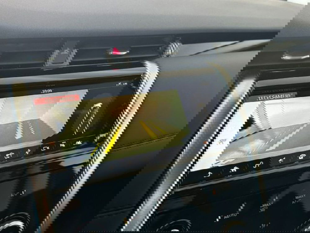 Land Rover Discovery Sport usata a Modena (11)